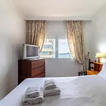Flatguest Carvajal